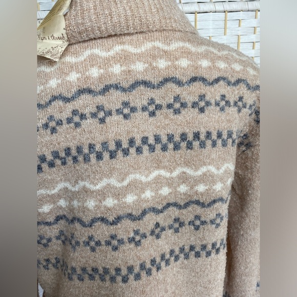 NWT Hem & Thread Fair Isle Turtle Neck Sweater Ivory and Tan with Blue colors - Picture 12 of 12